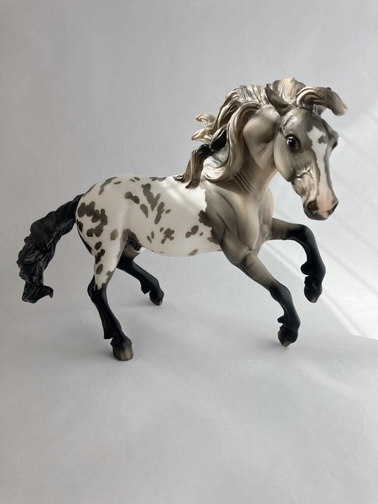 Show side view of Shelby. Shelby was done on the Nokota mold and this one pictured is the Grulla blanket appaloosa.