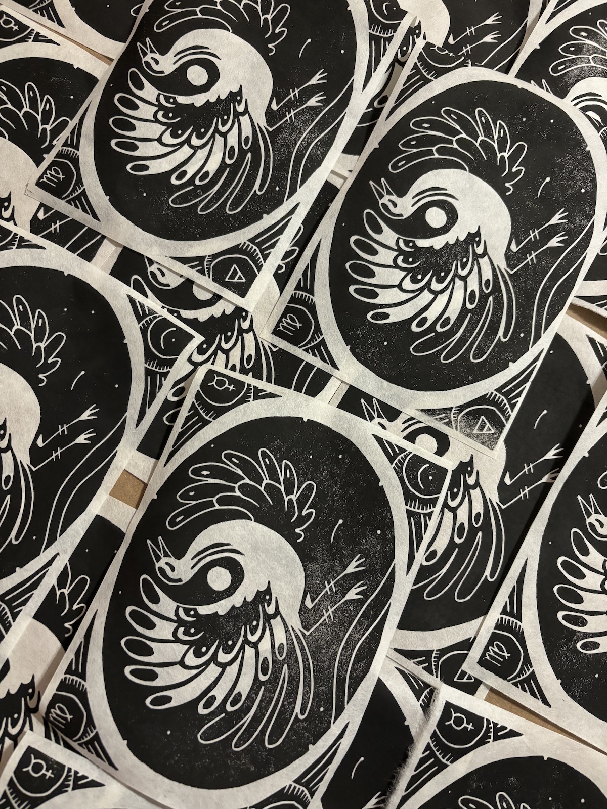 Bird's eye view of the black printed Virgo print