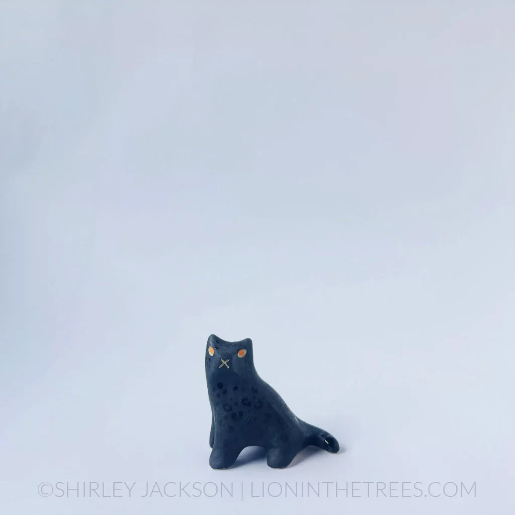 Small ceramic black panther