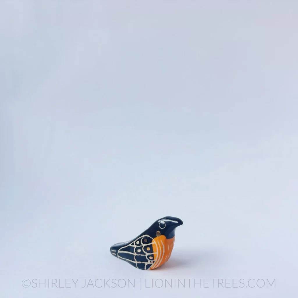Small ceramic Oriole